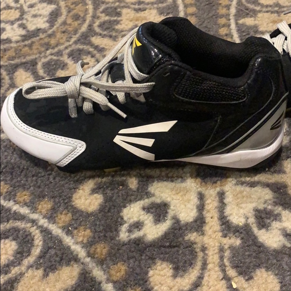 Men’s cleats